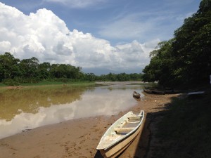 Puerto Garzon: Rio Caqueta, limites con el departamento del Cauca